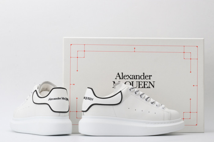 ALEX MCQU SNEAKER