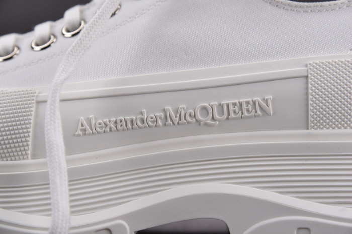 ALEX MCQU SNEAKER