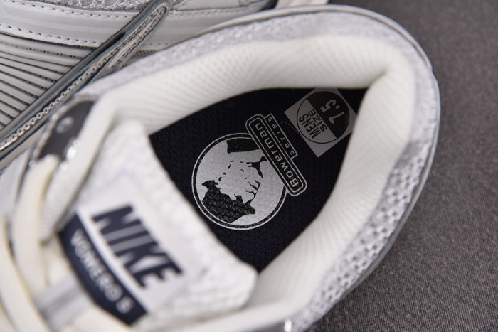 NK Zoom Vomero 5 “Photon Dust” FD0884-025