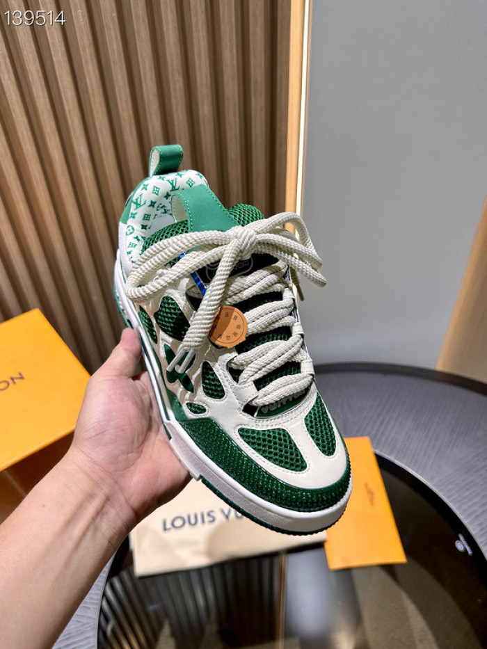 L0VT SNEAKER