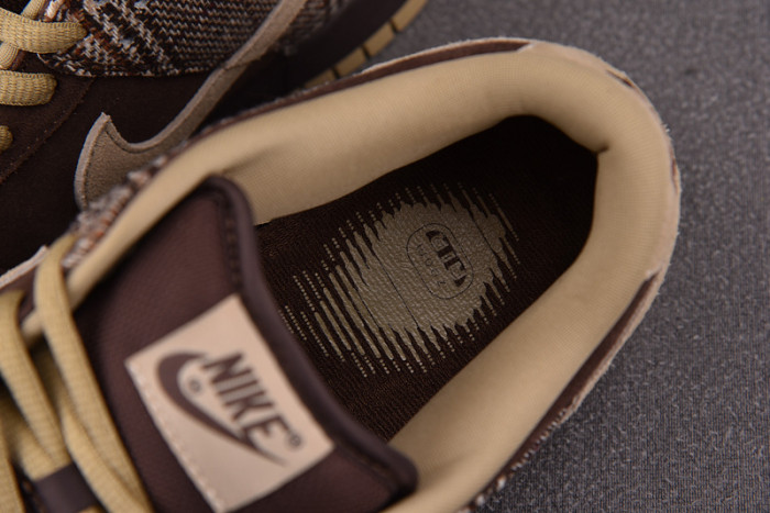 Stussy x SB Dunk Low Pro "Cherry"304292-223