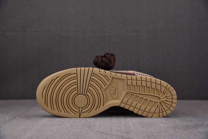 Stussy x SB Dunk Low Pro "Cherry"304292-223