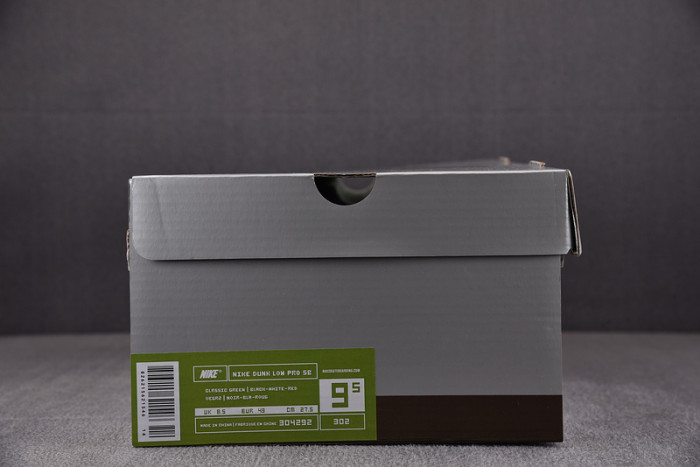 Nike SB Dunk Low Heineken 304292-302