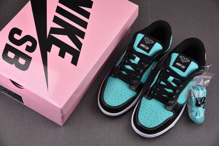 nike sb dunk low diamond S*pply co. 304292-402