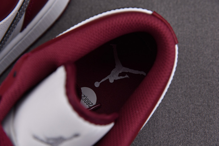 Air Jordan 1 Low “Bordeaux” 553558-615