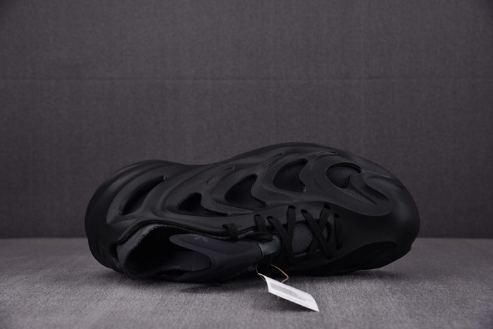 Ad Originals adiFOM Q“Black Carbon” HP6586