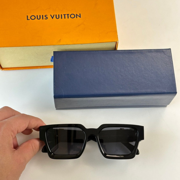 L0VT SUNGLASSES