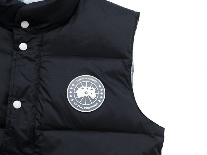 C&NA* G00SE down jacket