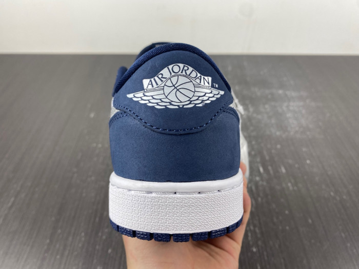 Air Jordan 1 Low SB Midnight Navy CJ7891-400