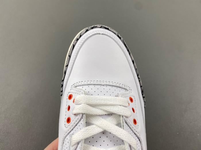 Air Jordan 3 Retro Georgia Peach (Women