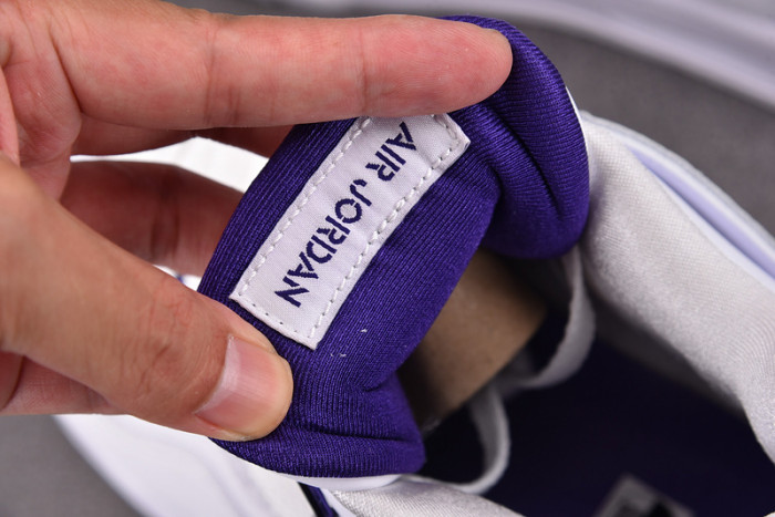 JORDAN 4 RETRO METALLIC PURPLE CT8527-115