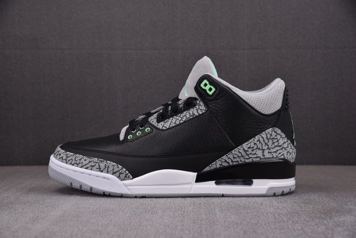 Air Jordan 3 “Green Glow” CT8532-031