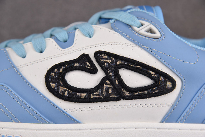 D10R B57 MID SNEAKER