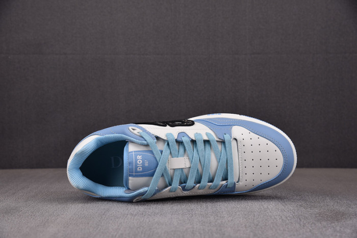 D10R B57 MID SNEAKER