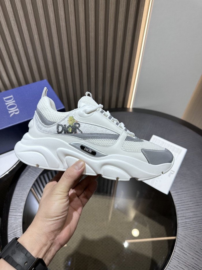 D10R SNEAKER