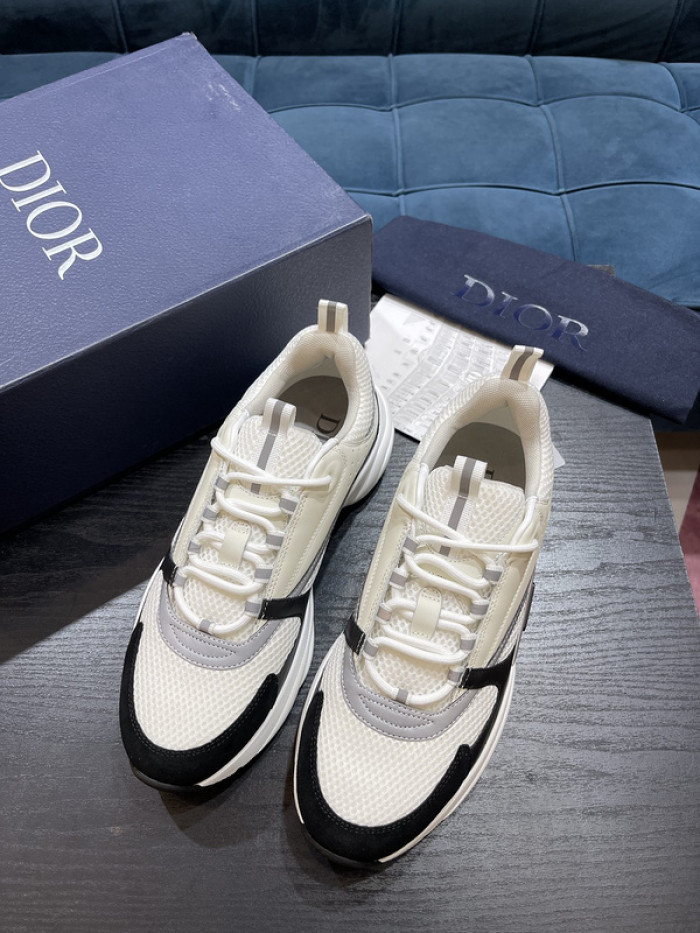 D10R SNEAKER