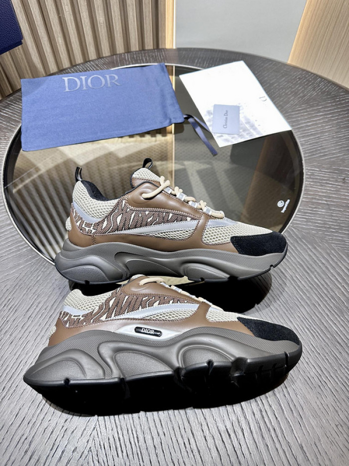 D10R SNEAKER