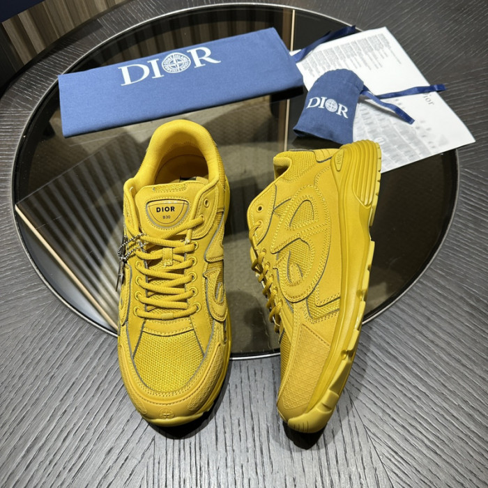 D10R SNEAKER