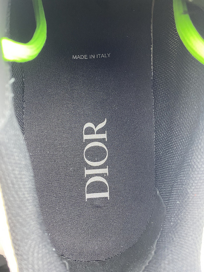D10R SNEAKER