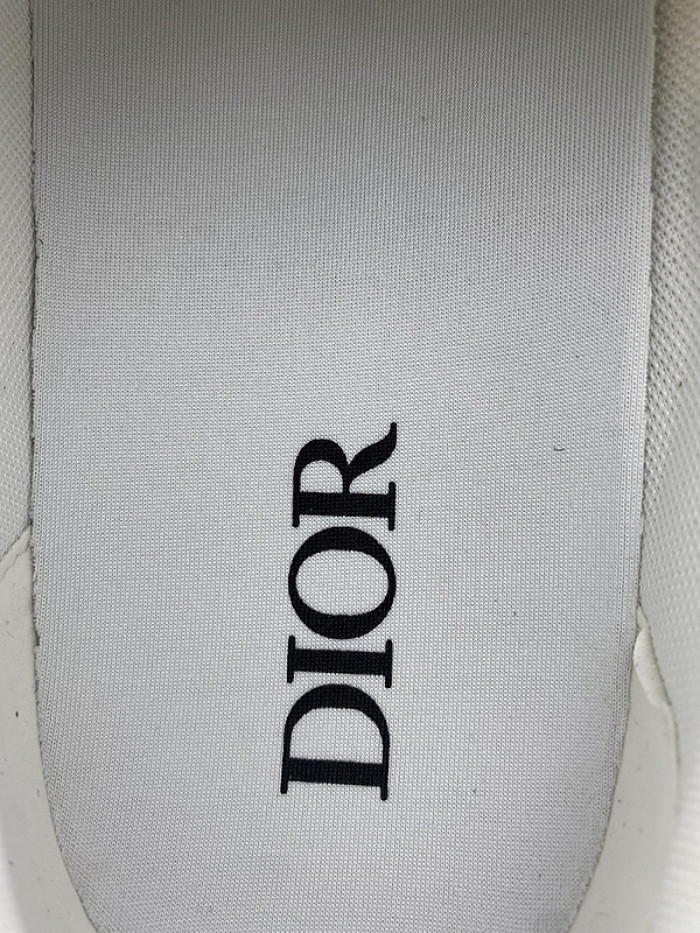 D10R SNEAKER