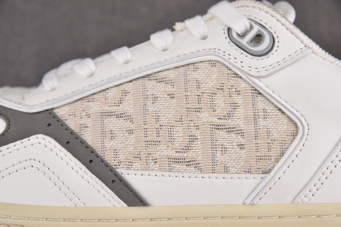 D10R B27 LOW SNEAKER