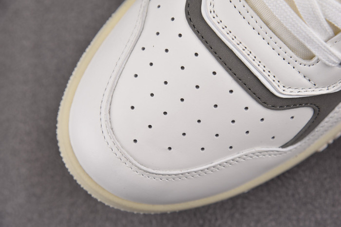 D10R B27 LOW SNEAKER