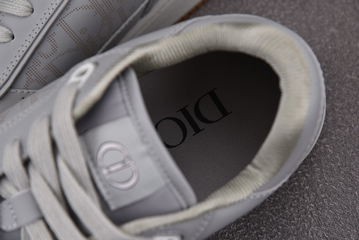 D10R B27 LOW SNEAKER
