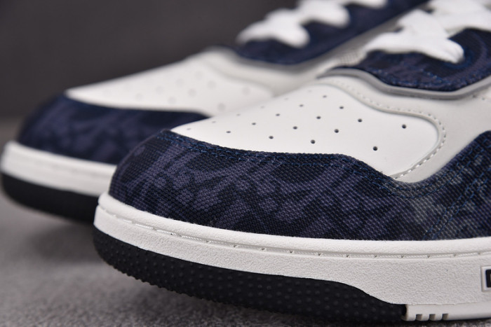 D10R B27 LOW SNEAKER