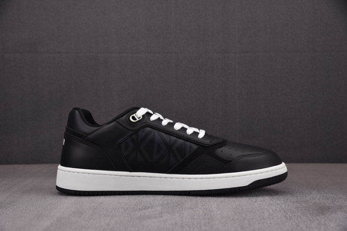D10R B27 LOW SNEAKER