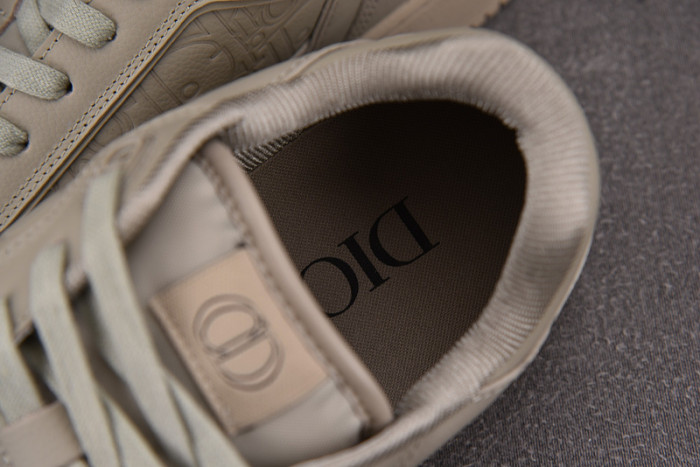 D10R B27 LOW SNEAKER