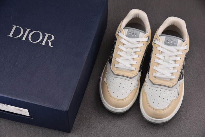 D10R B27 LOW SNEAKER