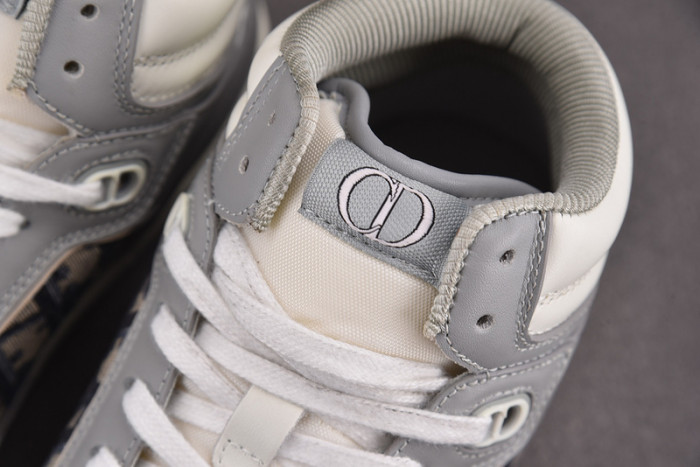 D10R B27 MID SNEAKER