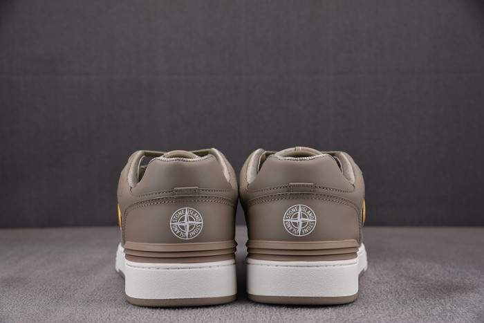 D10R B57 LOW SNEAKER