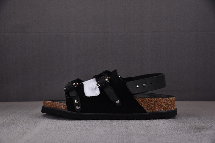 d10r sandal