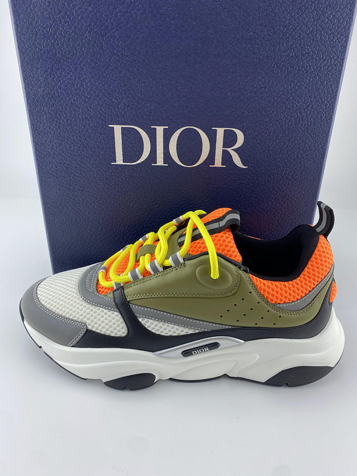 D10R SNEAKER