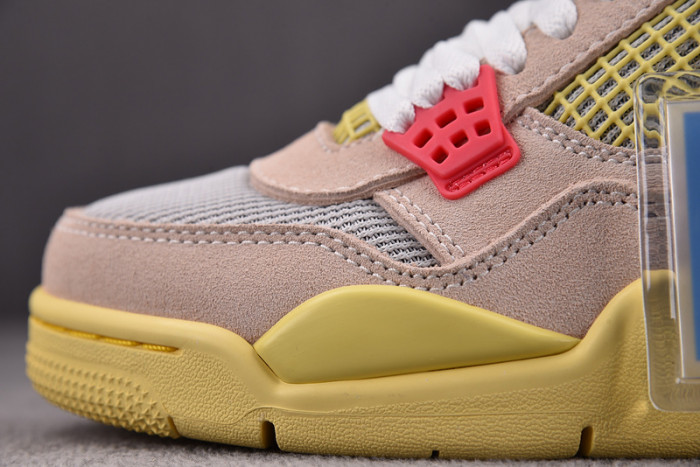 AIR JORDAN 4 RETRO UNION GUAVA ICE DC9533-800