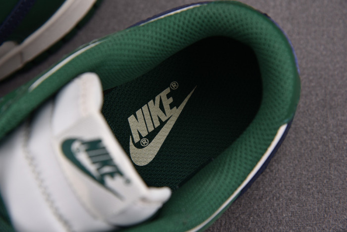 Nike Dunk Low “Gorge Green” DD1503-300
