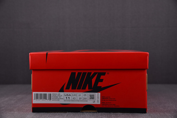 Air Jordan 1 High OG WMNS Starfish DO9369-101