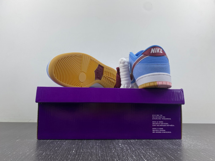 Nike Dunk SB Low PRM “Phillies” DQ4040-400