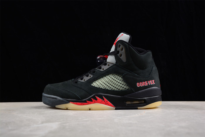 Jordan 5 Retro Gore-Tex Off-Noir (W) DR0092-001