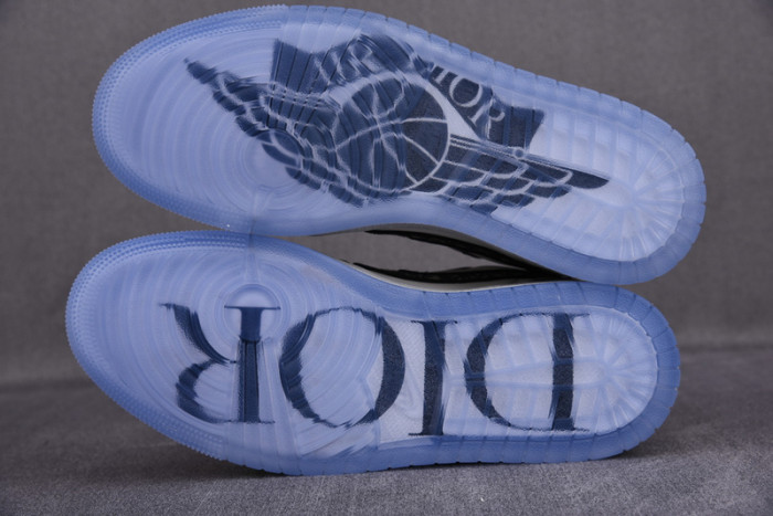 AIR JORDAN 1 RETRO LOW D10R CN8606-002