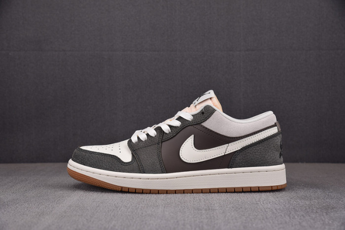 Air Jordan 1 Low SNKRS Day Korea Magpie (2023)  FD0399-004