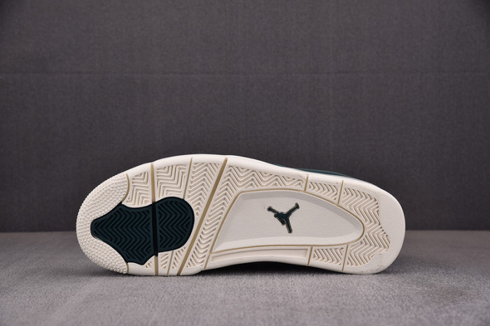 Air Jordan 4 RM WMNS “Oxidized Green” FQ7940-300