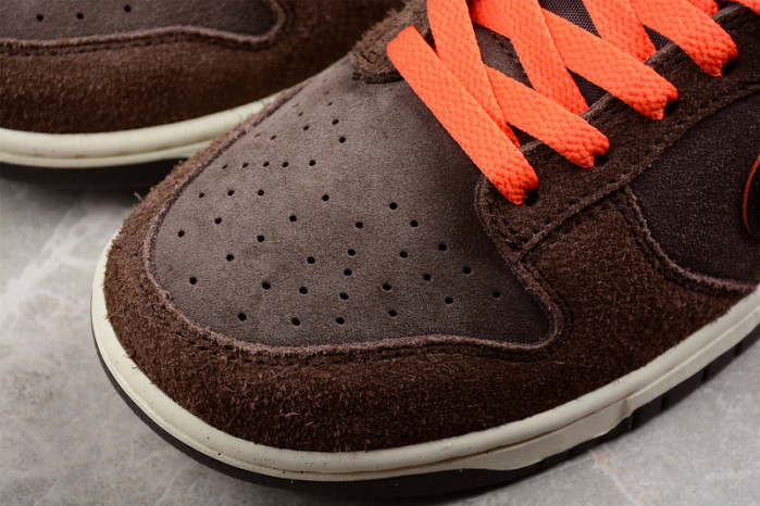NIKE DUNK LOW "BAROQUE BROWN" DQ8801-200