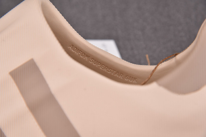 ad originals adifom S*perstar hq4652