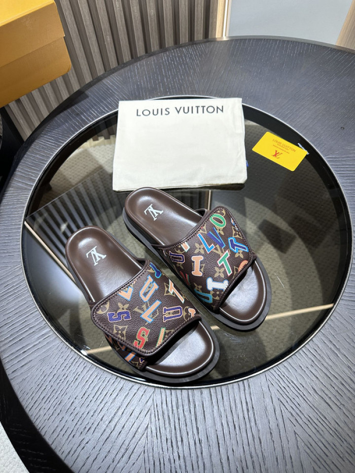 L0VT SANDAL