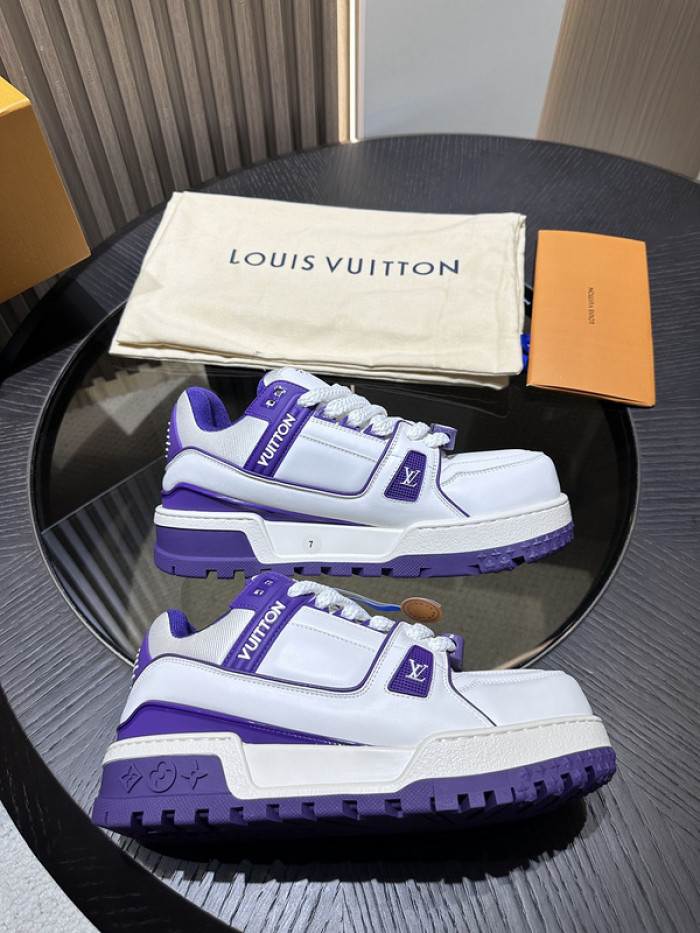 L0VT SNEAKER