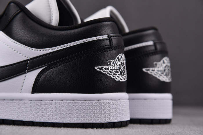 Air Jordan 1 Low "Panda" DC0774-101