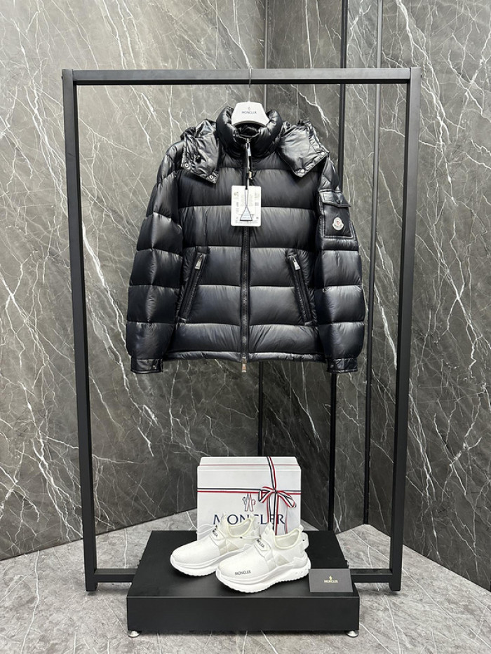 M0*C1ER DOWN JACKET