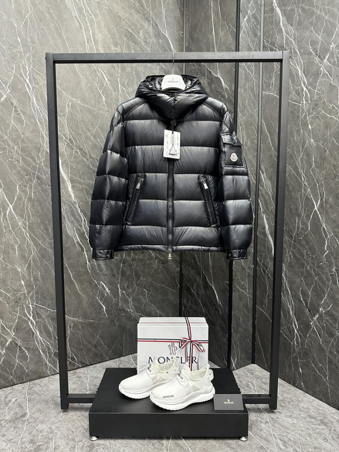 M0*C1ER DOWN JACKET
